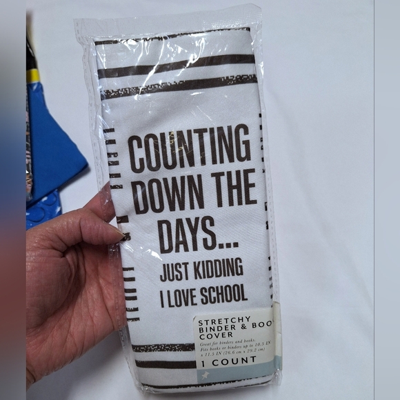 4Pcs Stretchable Fabric Book Cover Include Jumbo Book Sox - Picture 2 of 10